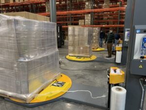 Choosing a Stretch Wrapper Manufacturer: 8 Mistakes to Avoid