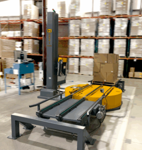 Integrating a Fully Automatic Stretch Wrapper with Conveyor Systems & Robotics