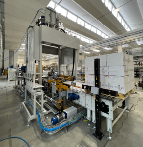 Stretch Hood vs. Shrink Hood: Which Pallet Hooding Equipment Is Best for Your Line?